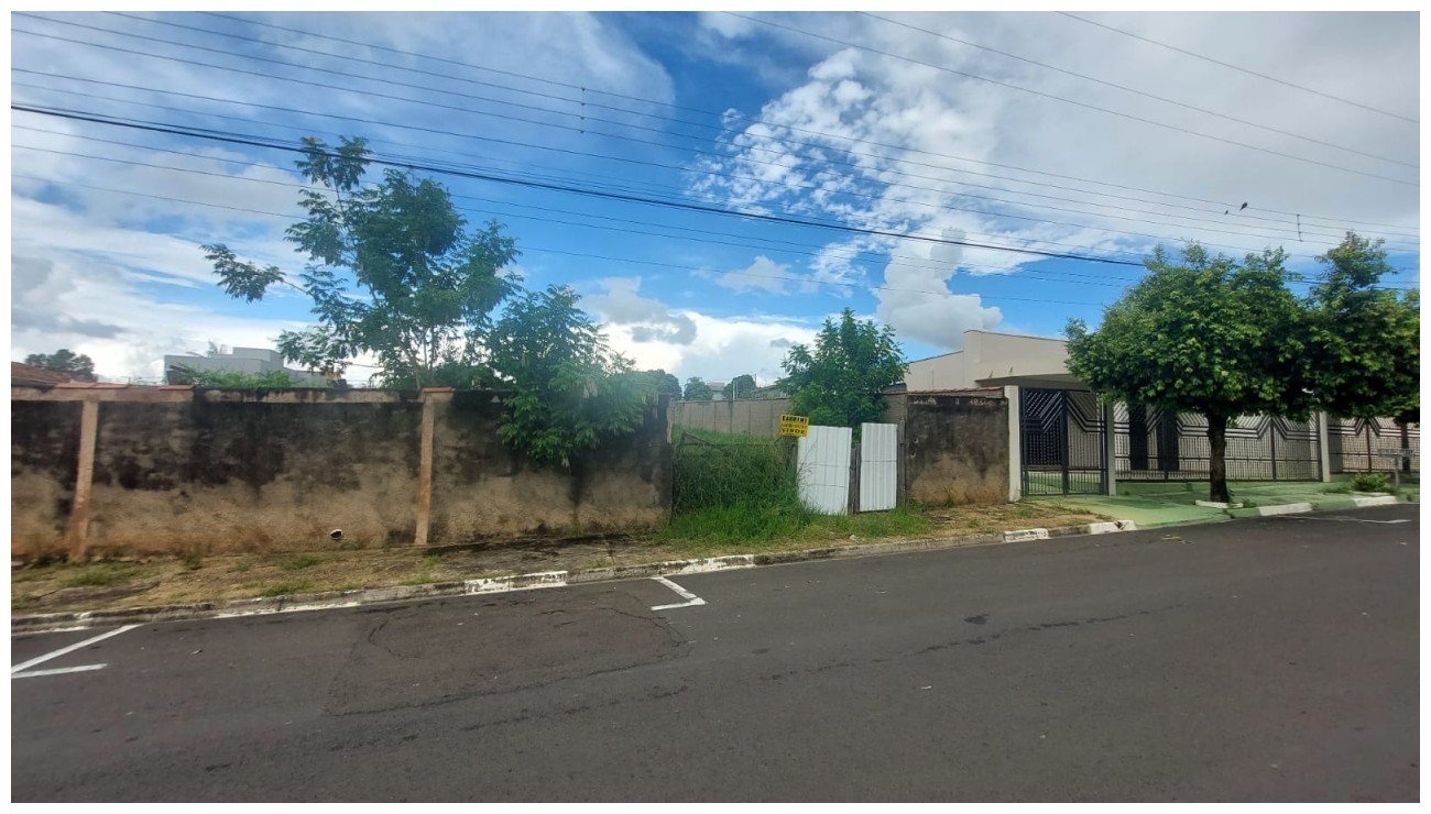 Terreno em / no bairro 